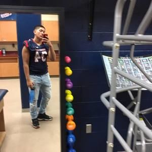 Meet your Posher, Hobie a.